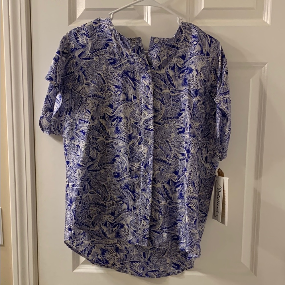 Vintage 80s 100% silk blue and white blouse